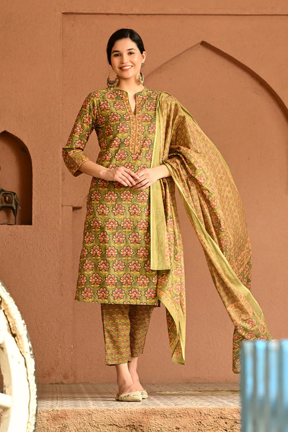 Green Floral Cotton Straight Kurta Pant Dupatta Set